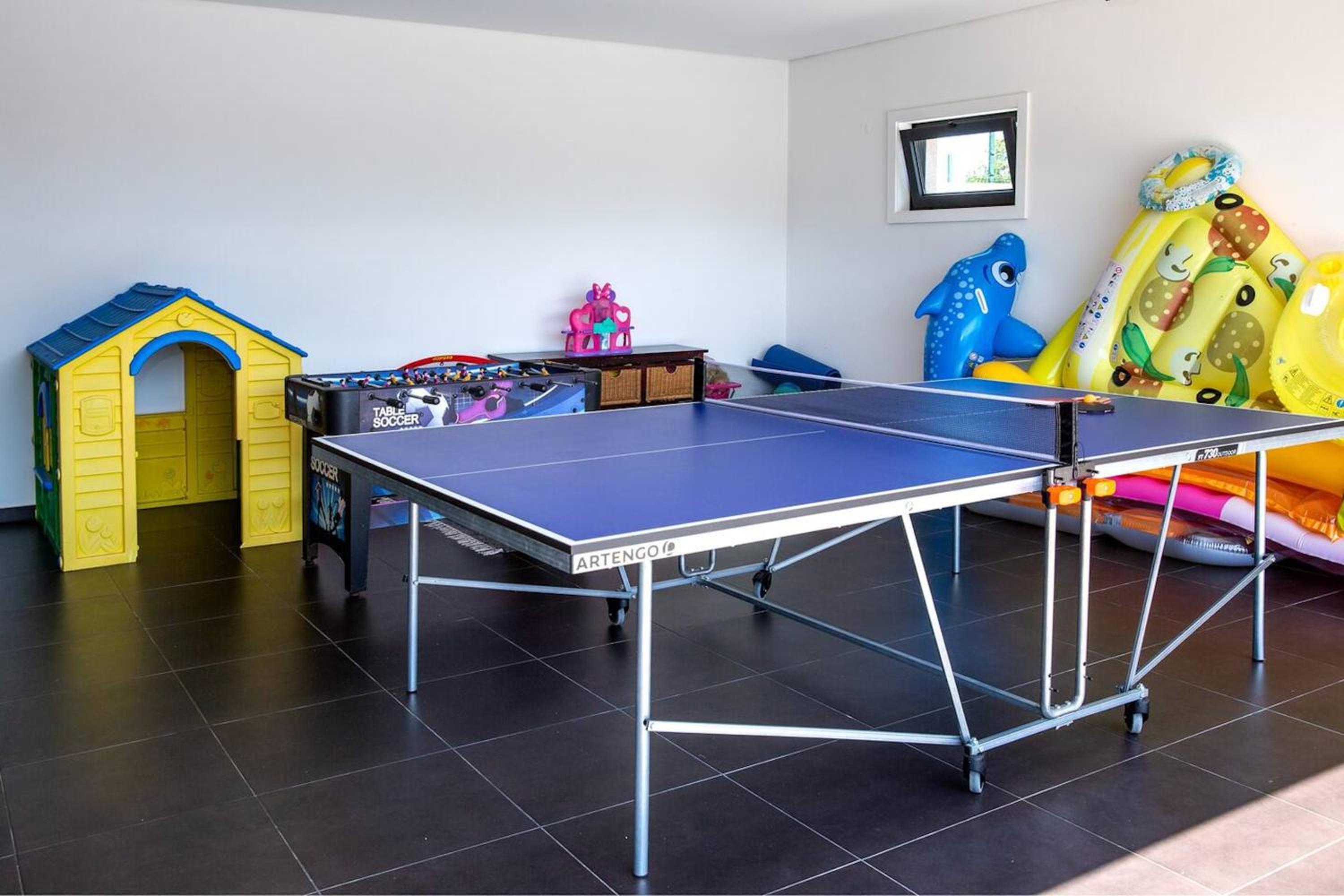 Cosy Chalet in Várzea with Private Pool
