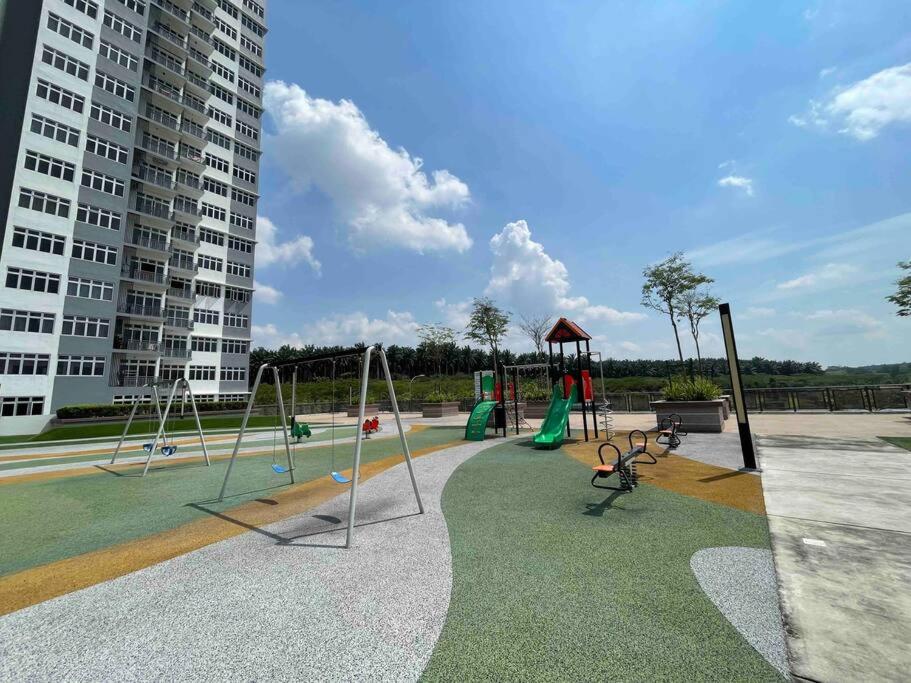 Kids Friendly Apartment Seri Austin JB