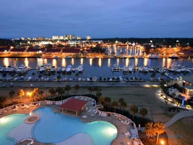 Huge 15000sf Pool Modern Studio at Barefoot Resort view 4