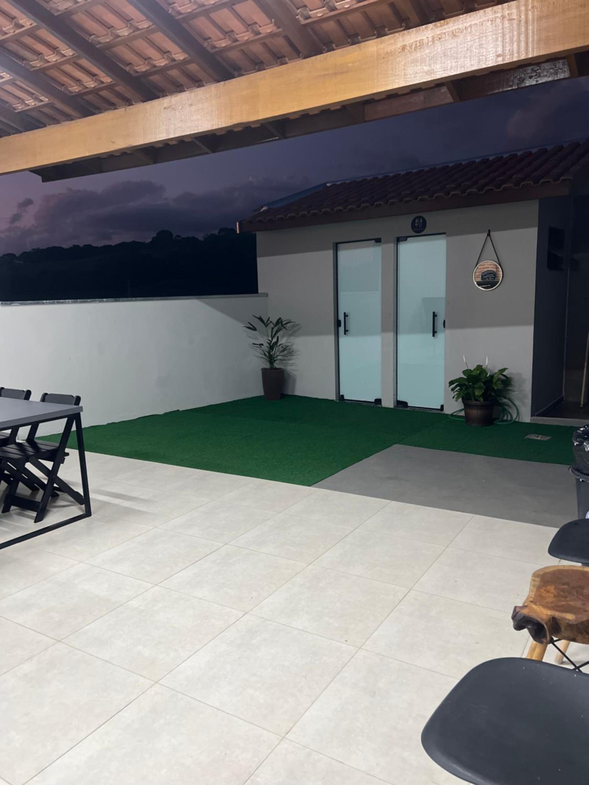 Chacara Pinheiros piscina climatizada Próx a feira de malhas, Socorro SP