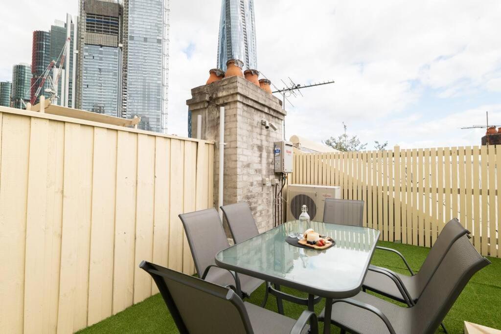 Waterfront - KING Bed Suite @ Rocks Sydney #10A