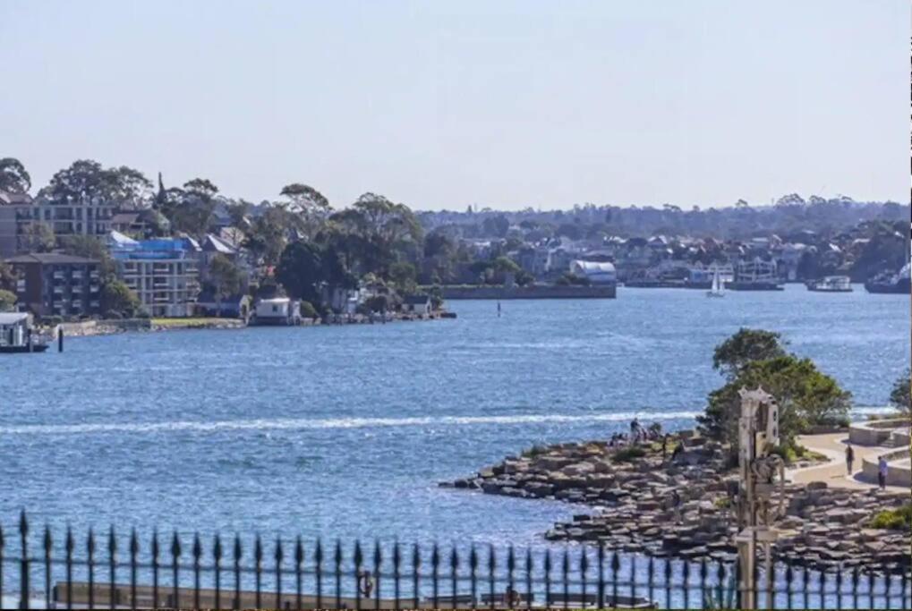 Waterfront - KING Bed Suite @ Rocks Sydney #10A