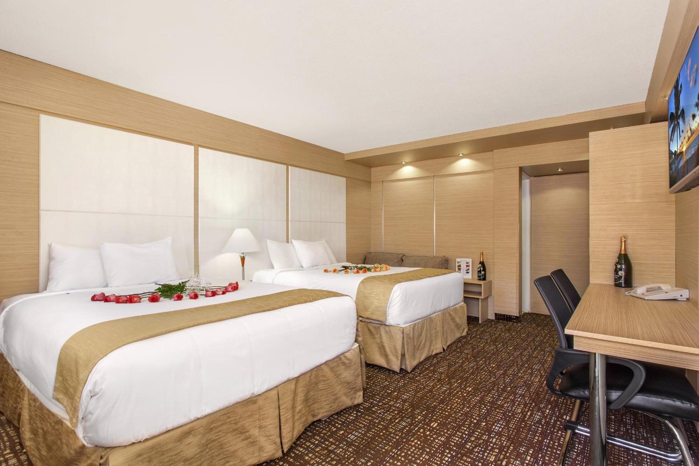 Fort Lauderdale Vacations - Ocean Beach Palace - Property Image 2