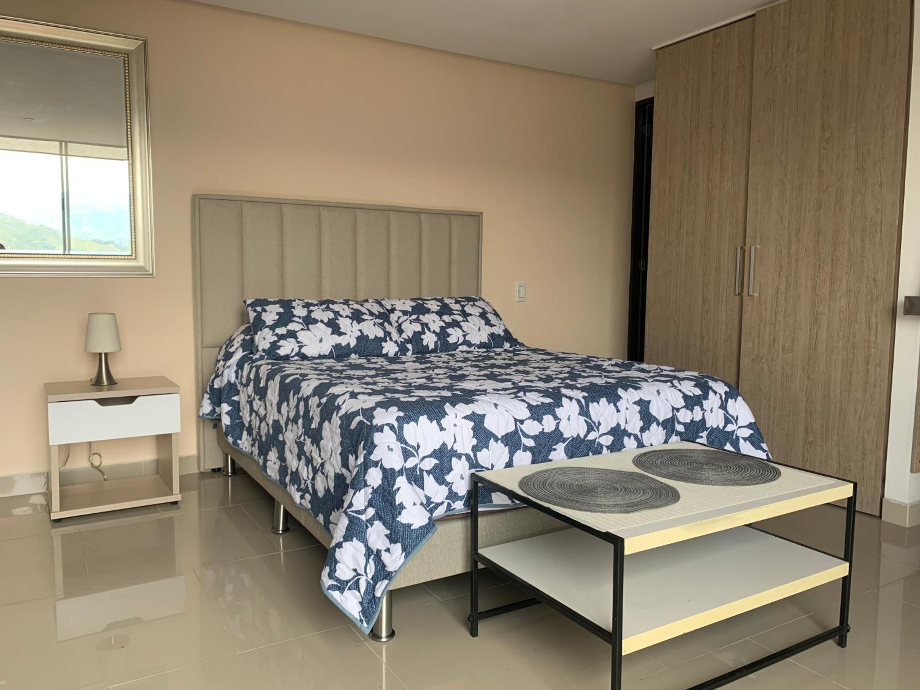 Apartamento Poblado Frontera
