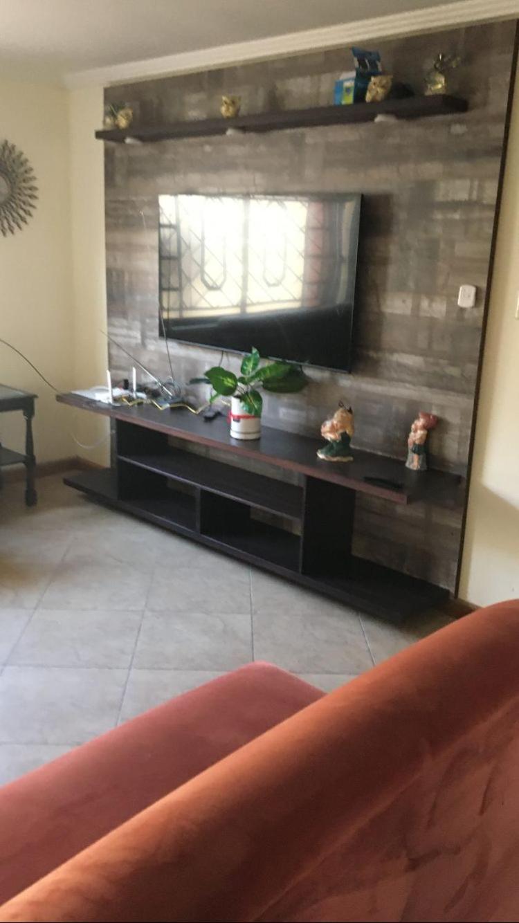 CASA LESLY