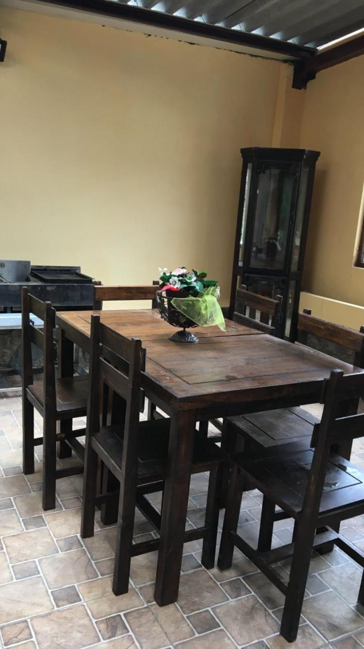 CASA LESLY