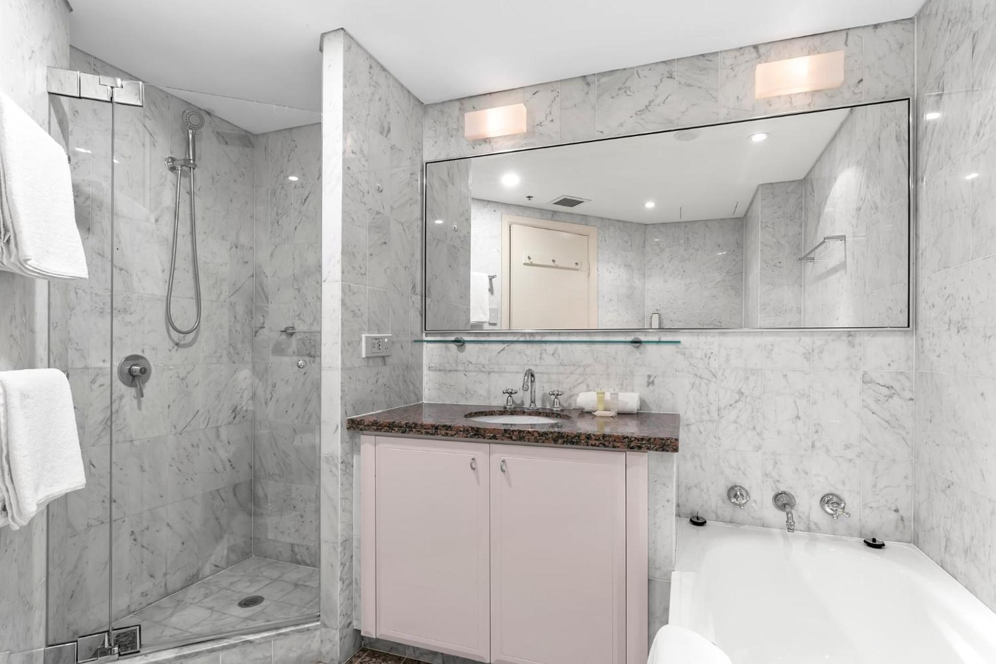 2302 Gloucester Self-Catering