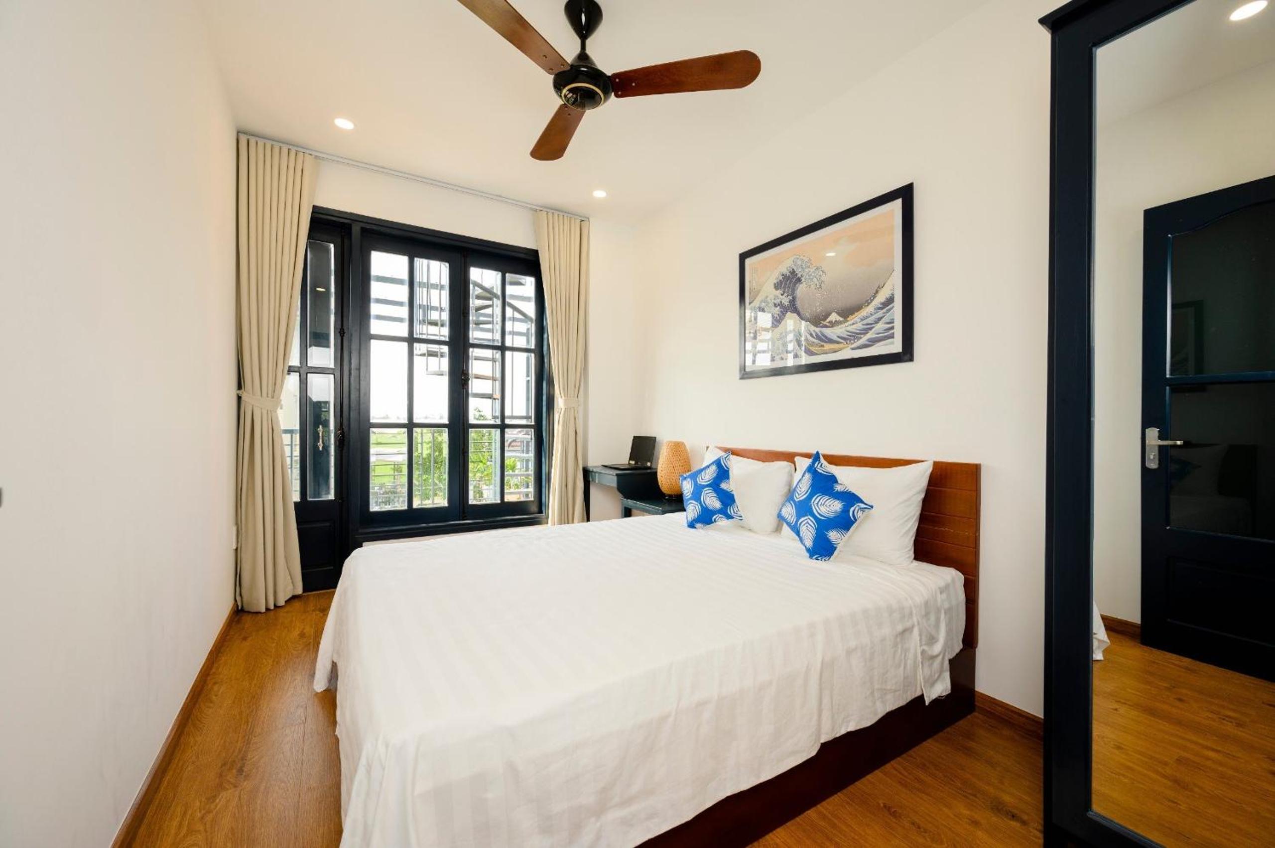 Shadyside 5: Navy house