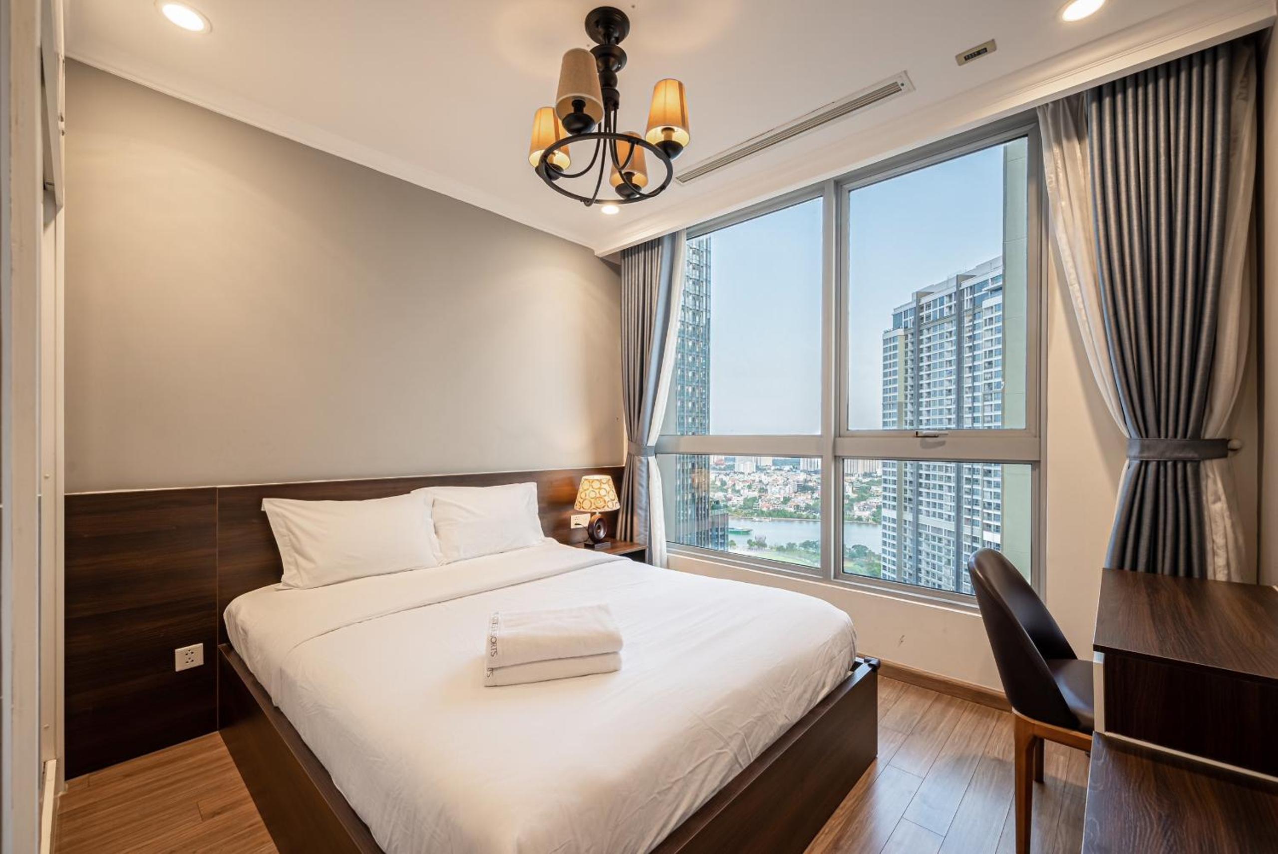 Luxury Apartment at Vinhomes Central Park