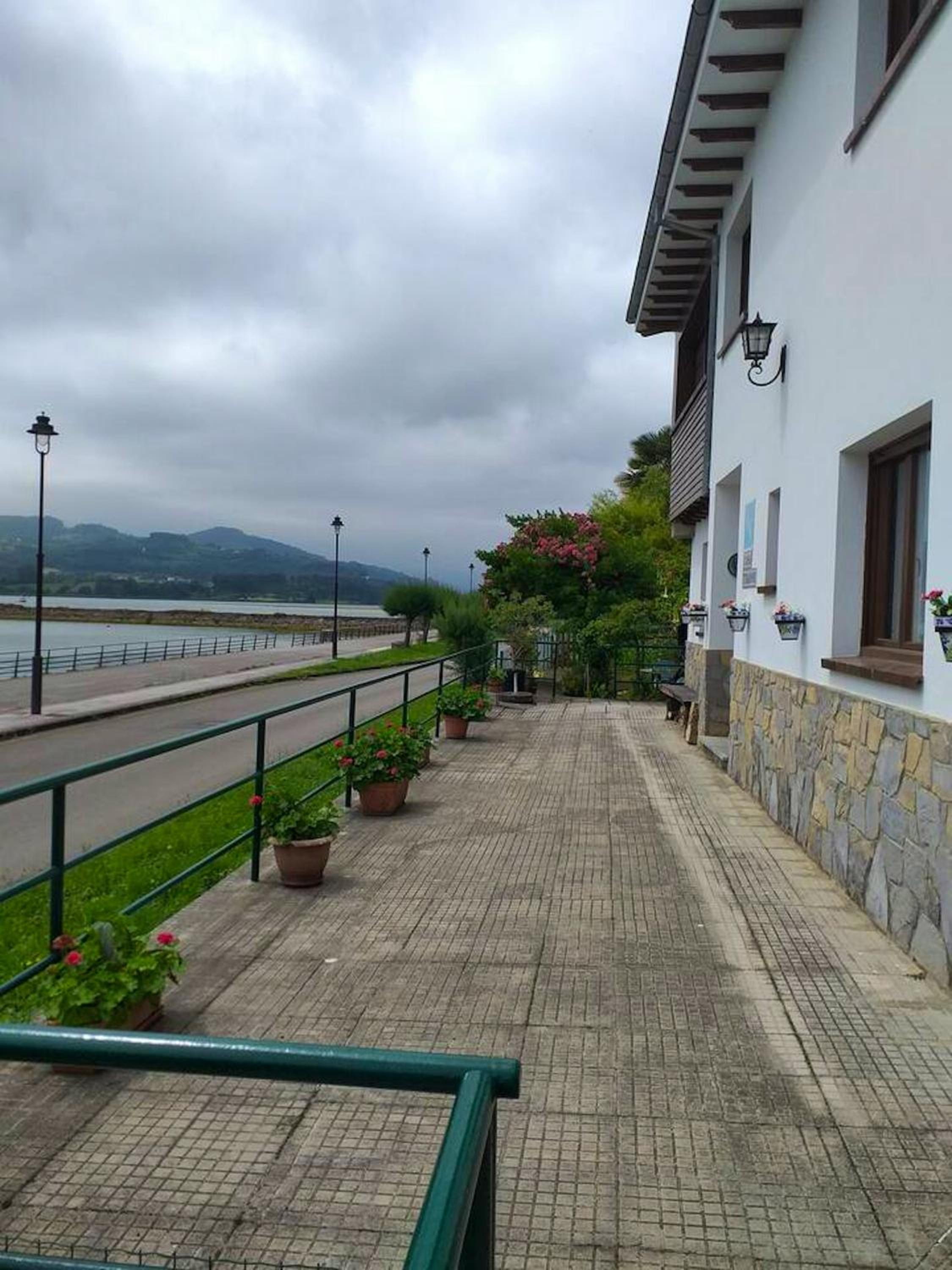 Charming house in Asturias with terrace and barbecue