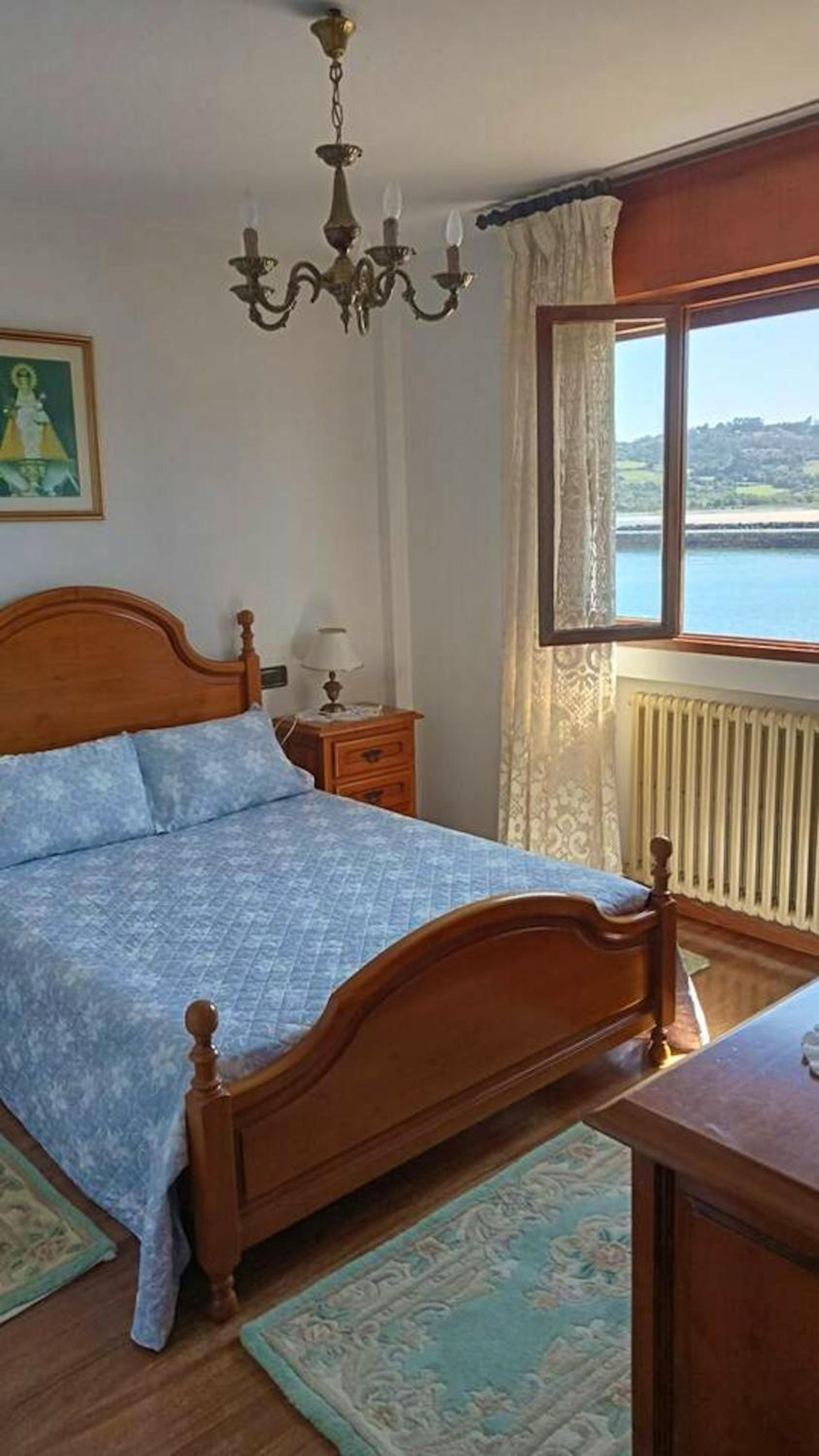 Charming house in Asturias with terrace and barbecue