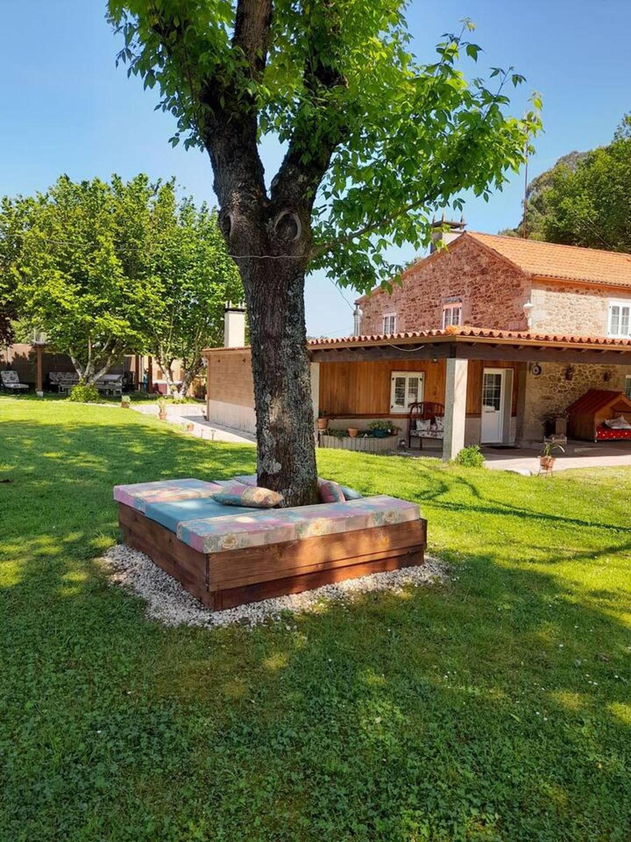 Charming Chalet in A Estrada with Private Pool