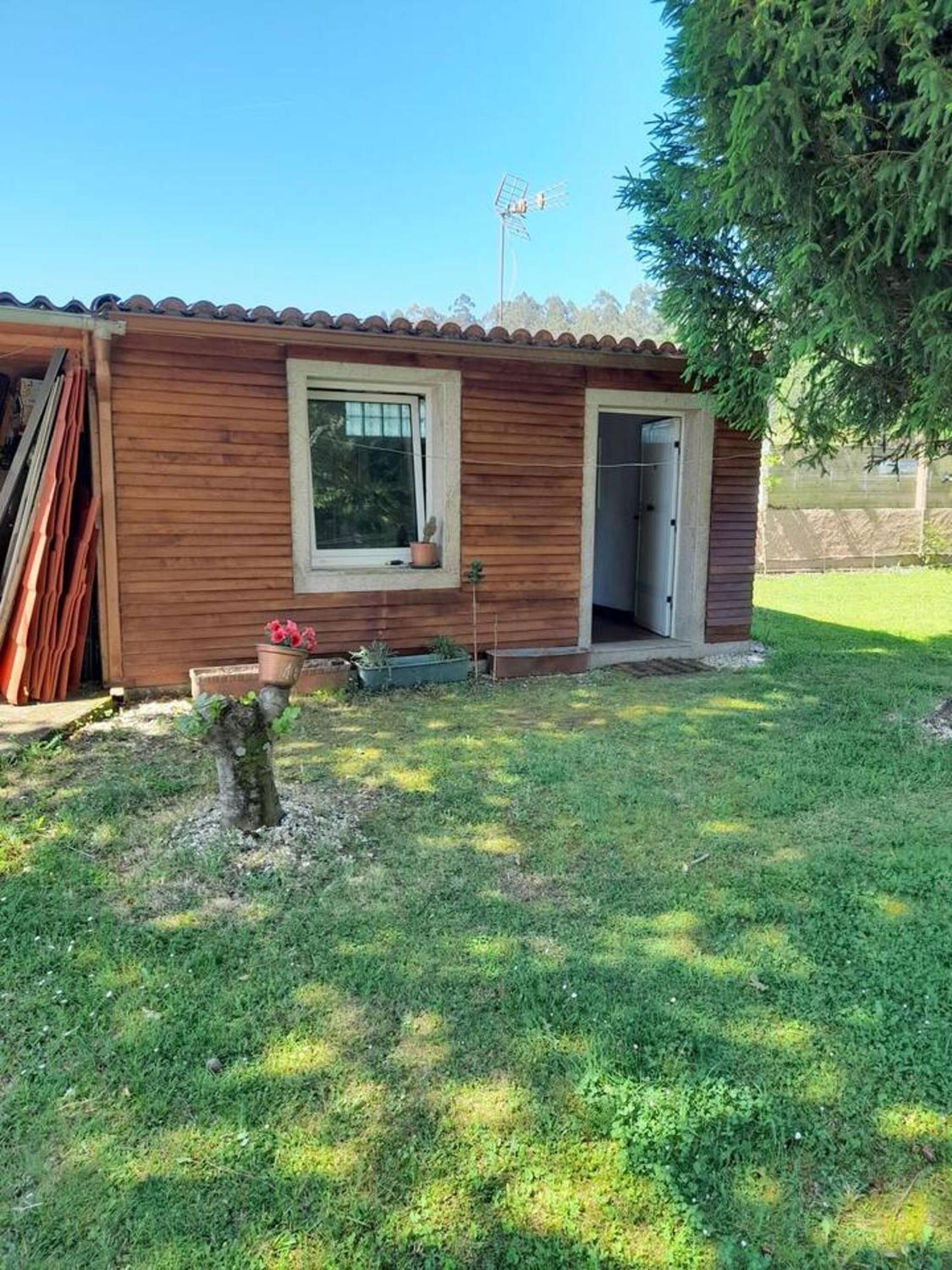 Charming Chalet in A Estrada with Private Pool