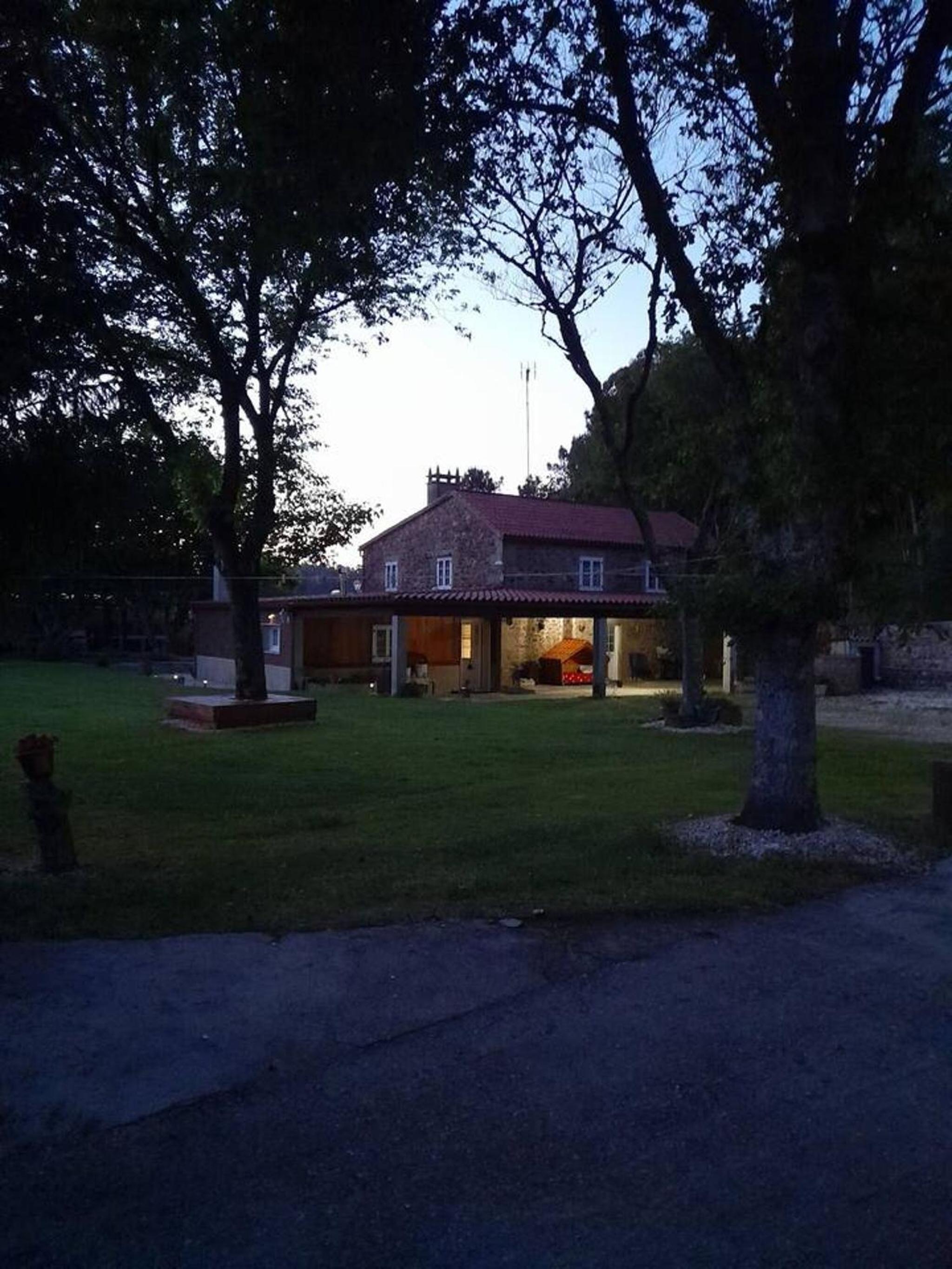Charming Chalet in A Estrada with Private Pool