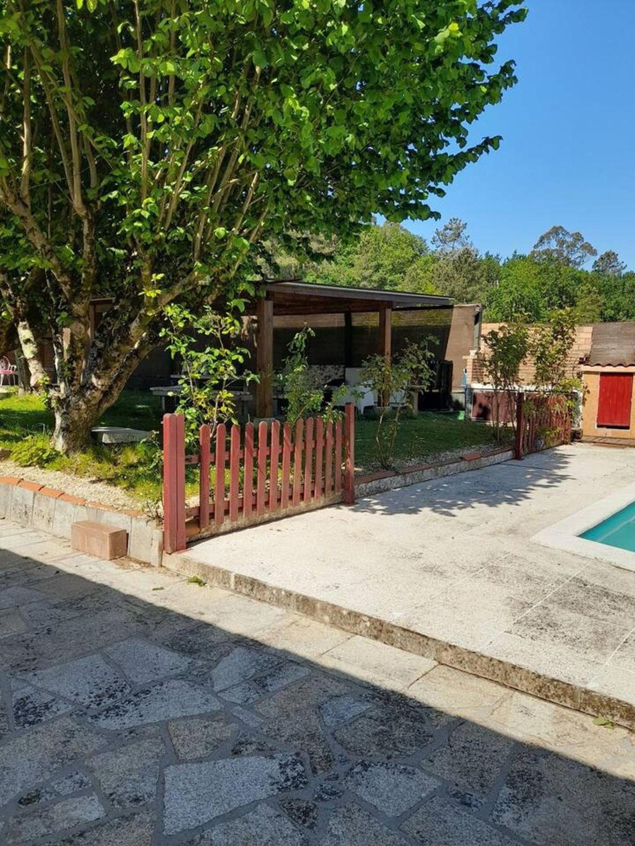 Charming Chalet in A Estrada with Private Pool