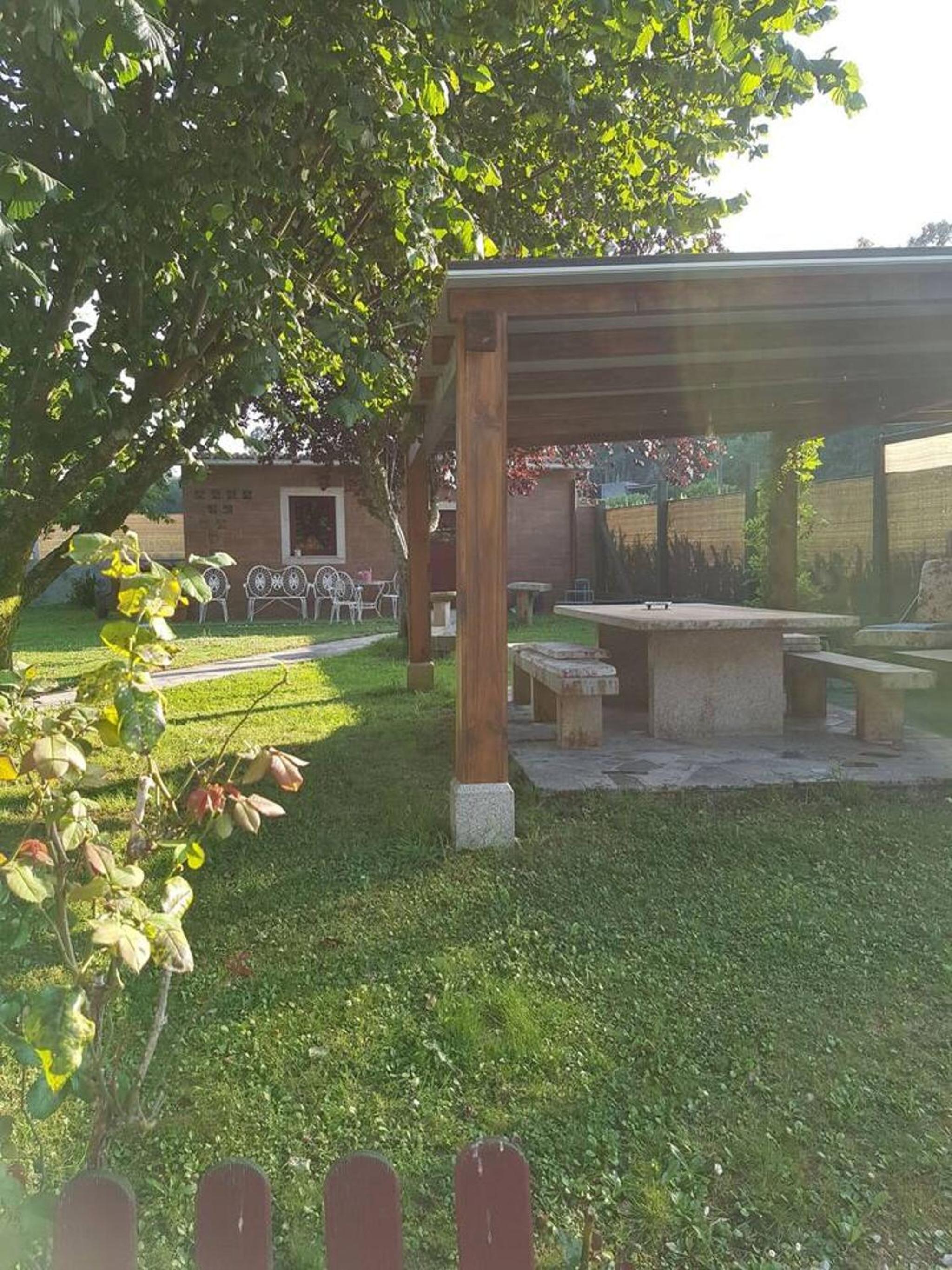 Charming Chalet in A Estrada with Private Pool