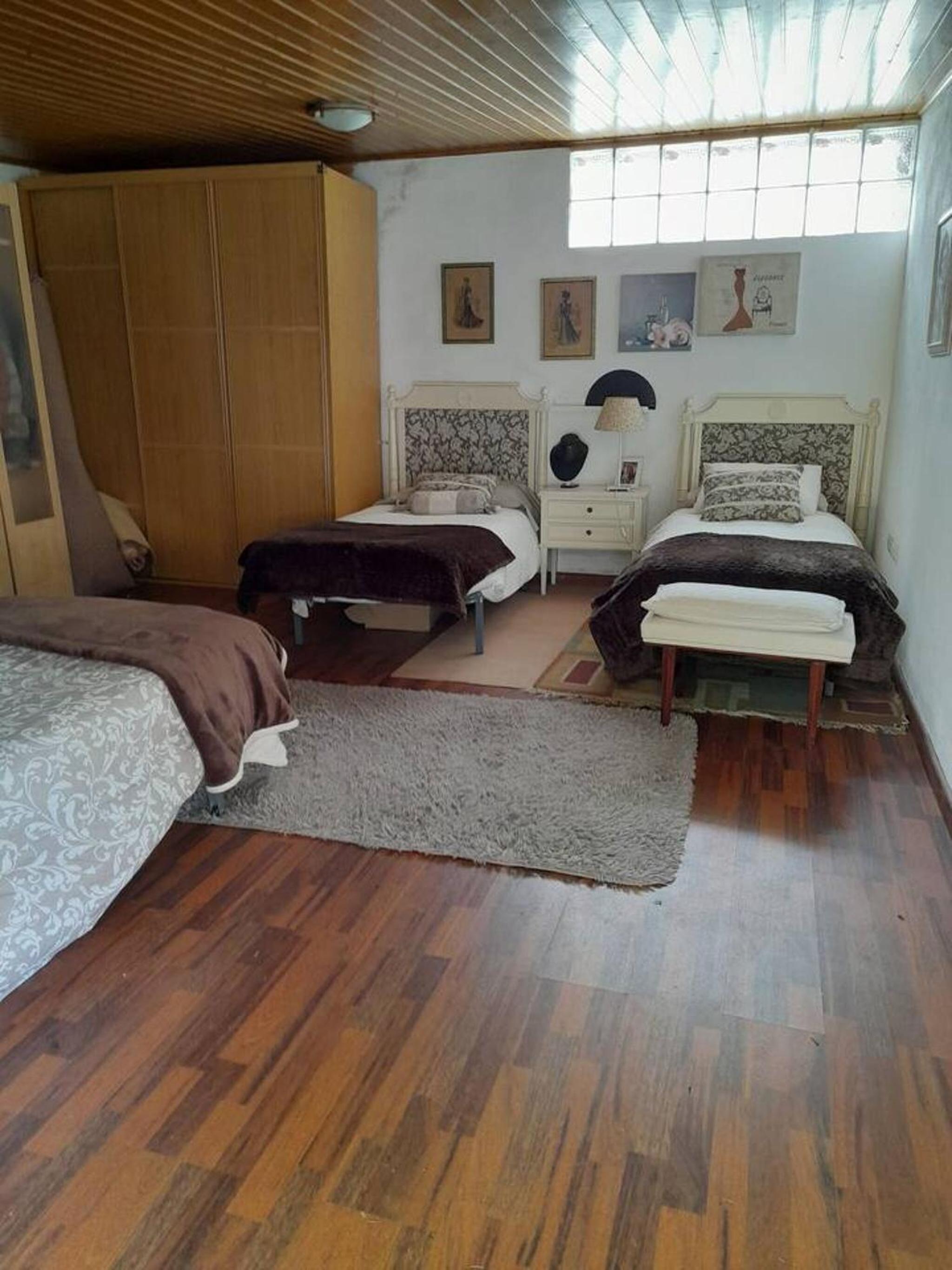 Charming Chalet in A Estrada with Private Pool