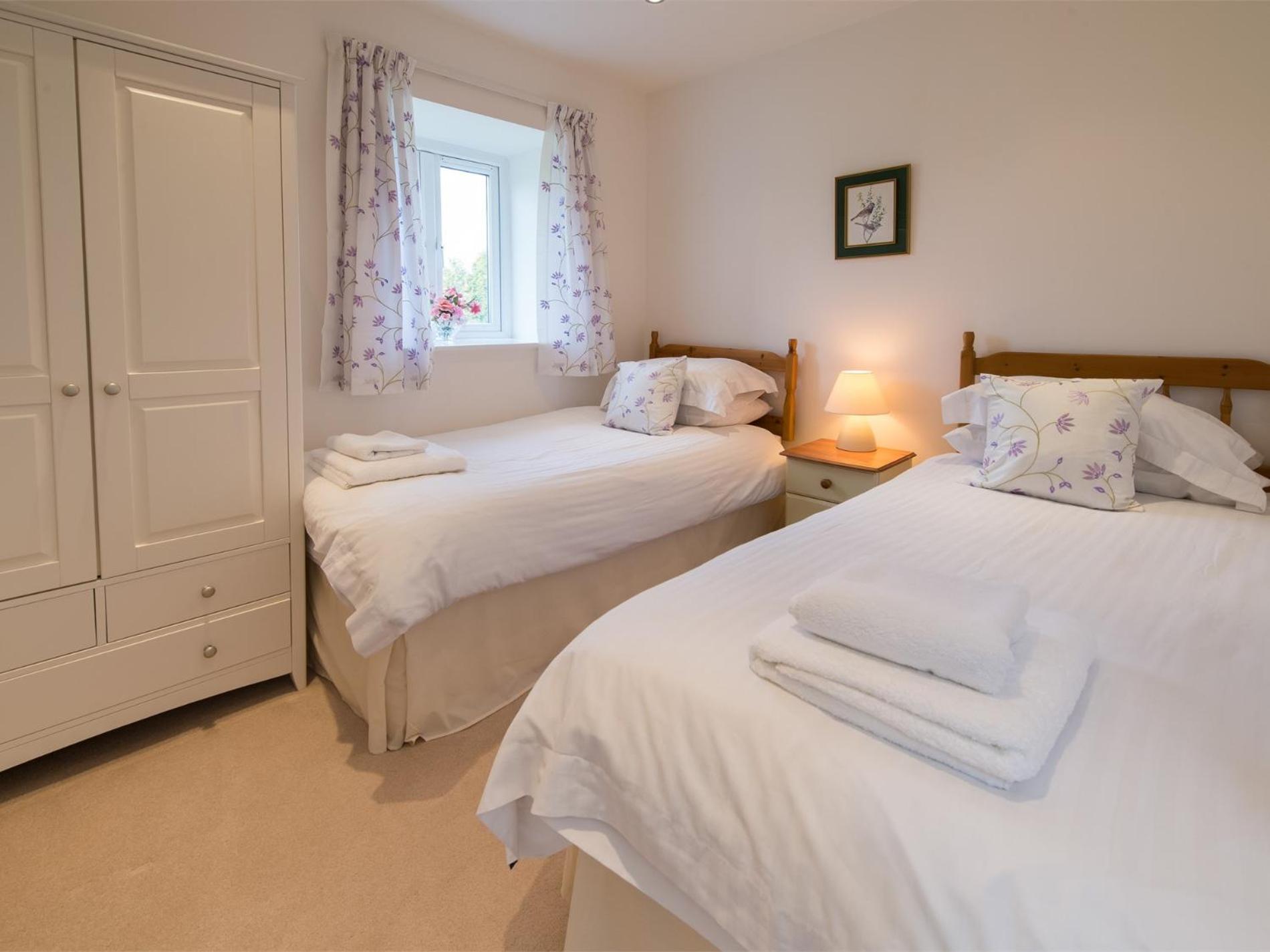 2 Bed in Harrogate oc-hh087 view 5