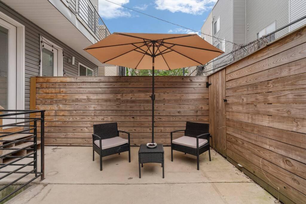 Luxurious & Spacious 3Bed/3Bath with Outdoor Patio view 3