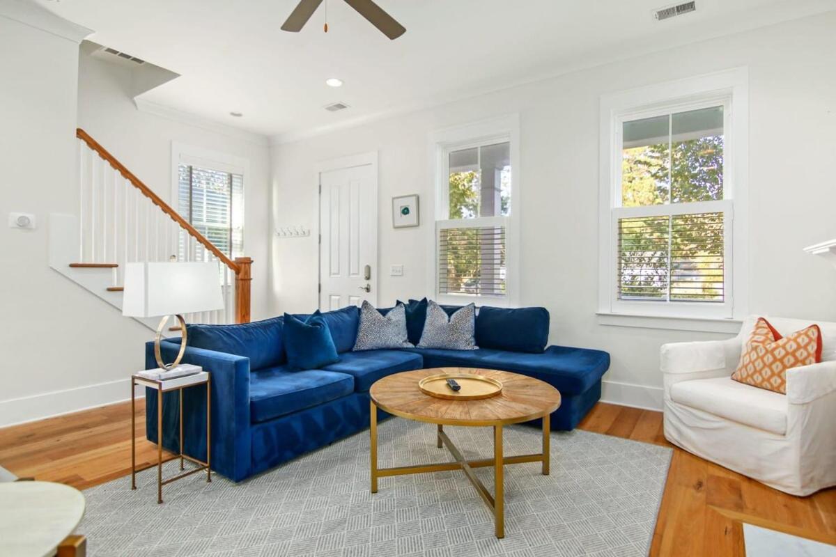 Shem Creek House- 5 Mins to Dtwn & Beach Hot Tub view 4