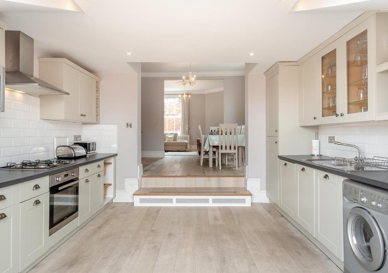 3 Bed in Southwold oc-vth