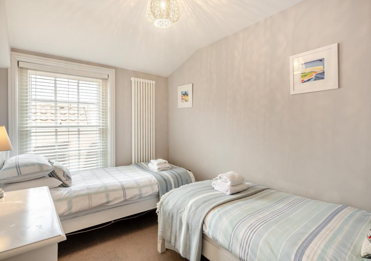 3 Bed in Southwold oc-vth