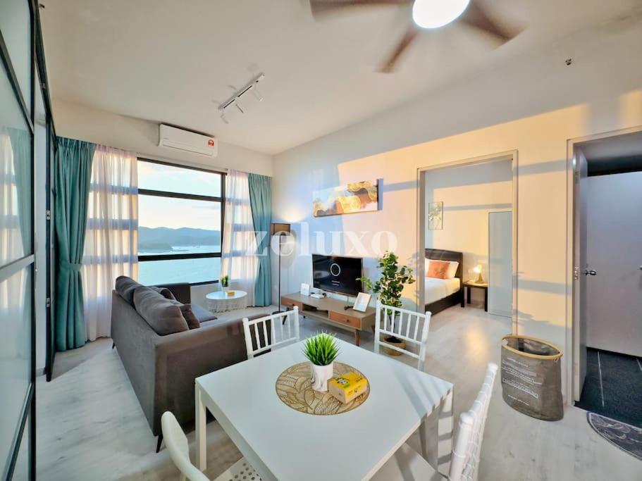 #11 Jesselton Quay City Pads Seaview by Zeluxo photo 8