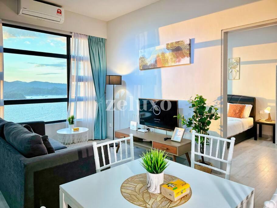 #11 Jesselton Quay City Pads Seaview by Zeluxo photo 7