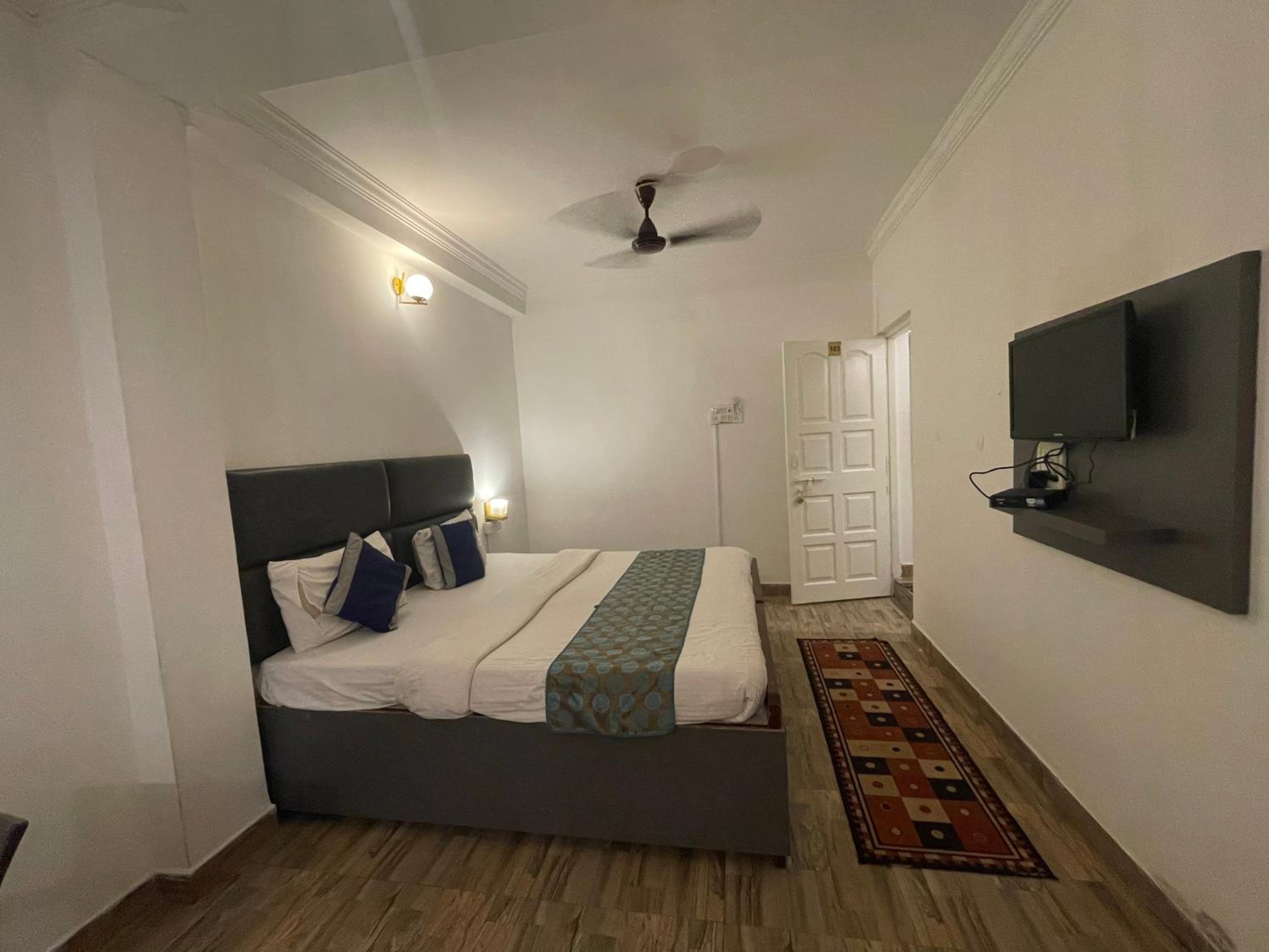 Baga Beach Ocean view 5
