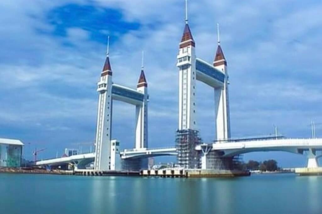 Aifani Drawbridge KTCC Seaview