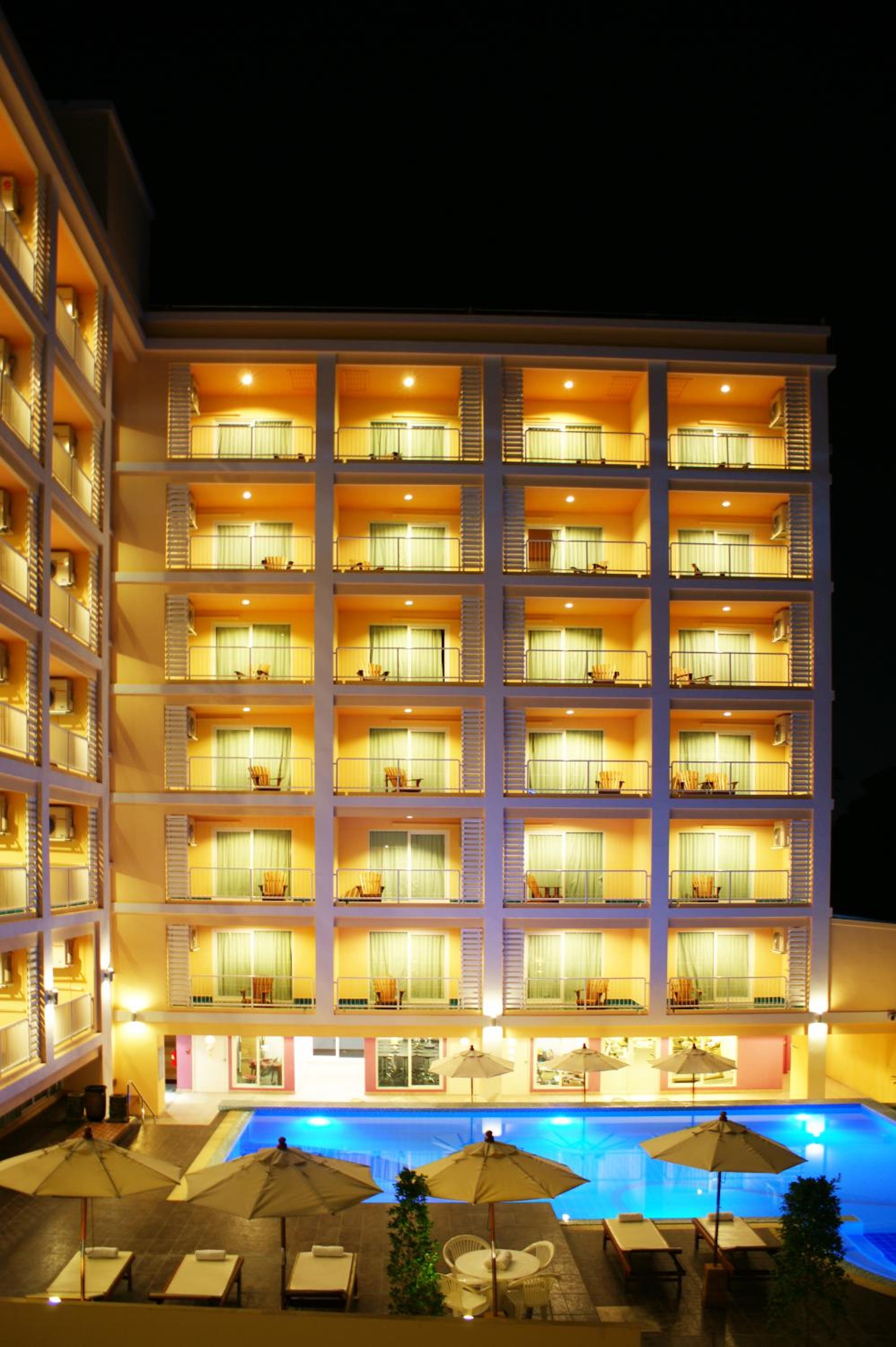 Hotel Best Bella Pattaya - Image 1
