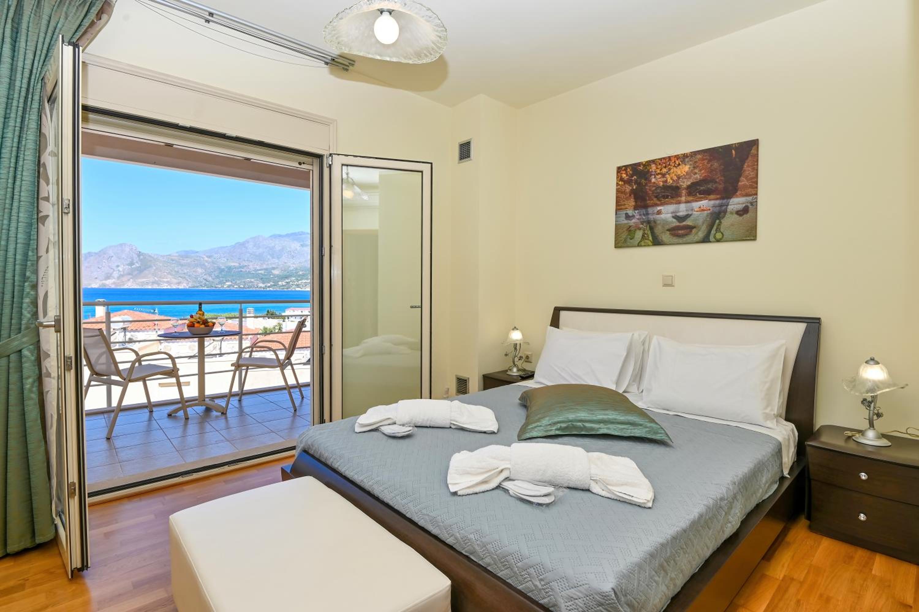 Sand Lily view 5