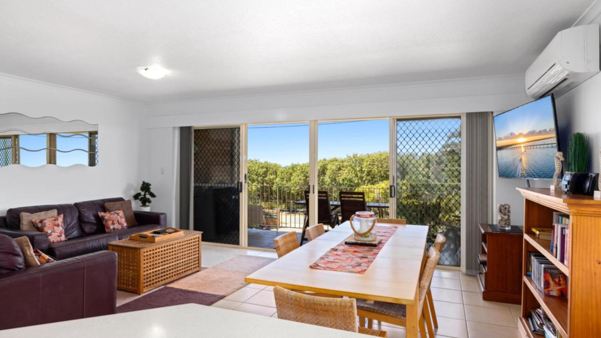 Beachside Unit With Air Con