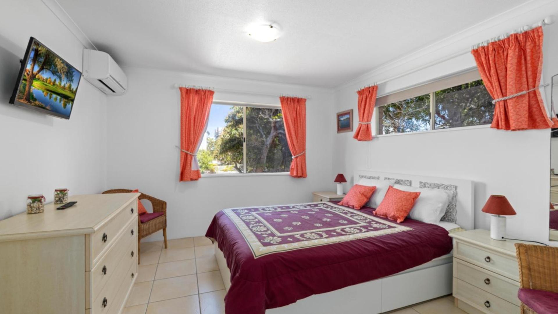 Beachside Unit With Air Con