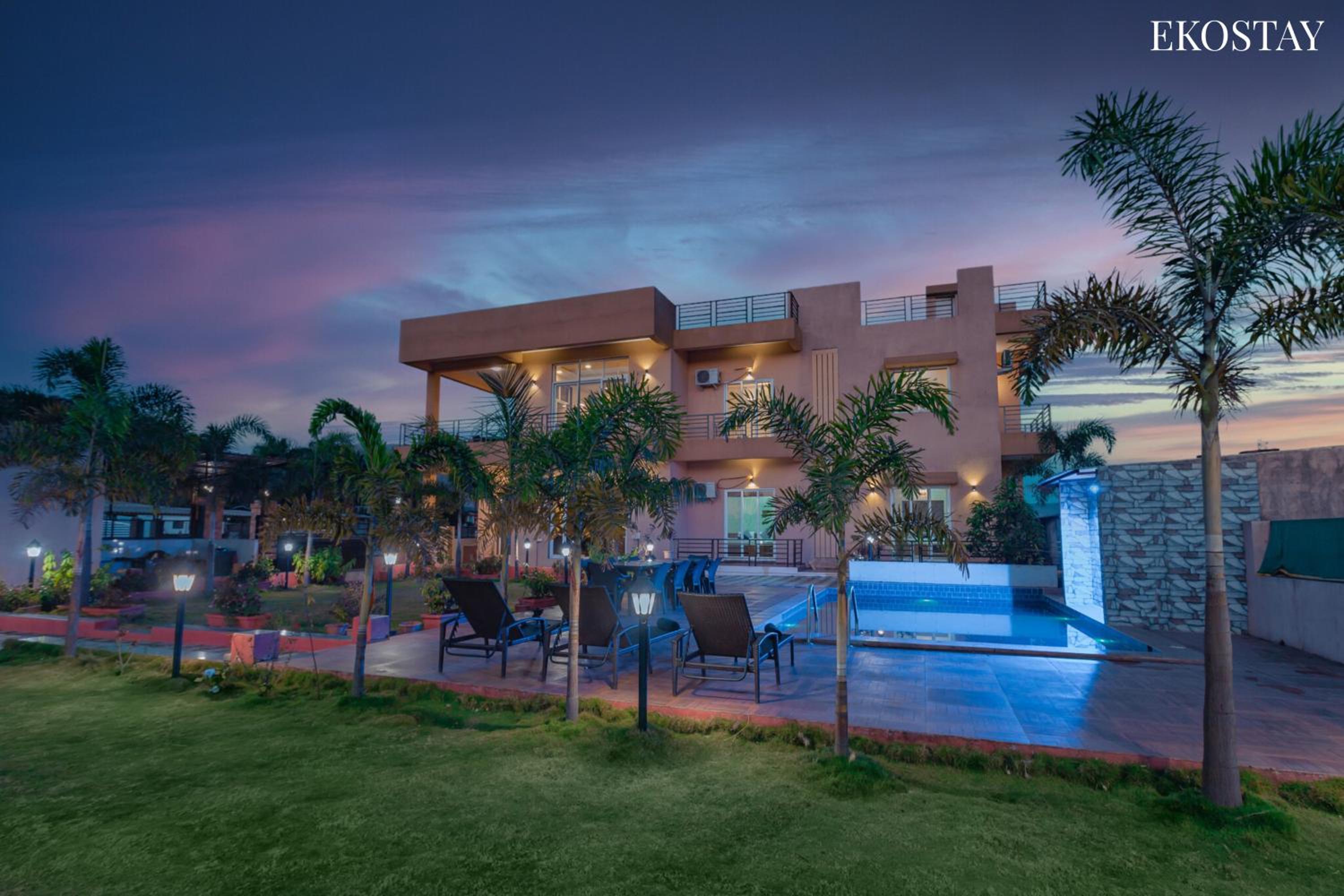 EKO STAY - Octagon Farms Villa view 2