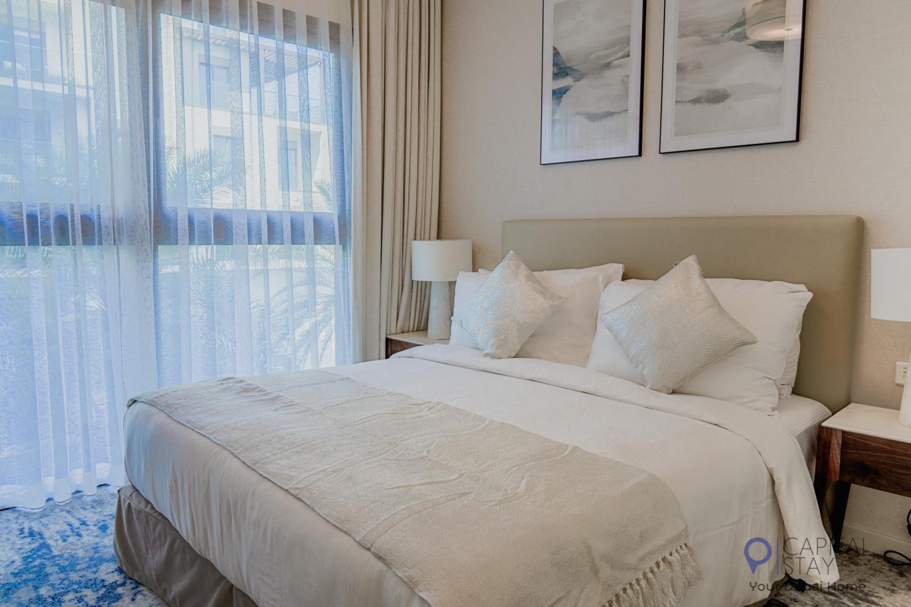 Capital Stay- Private Two Bed Apartment - The Address Beach Resort Residences Fujairah