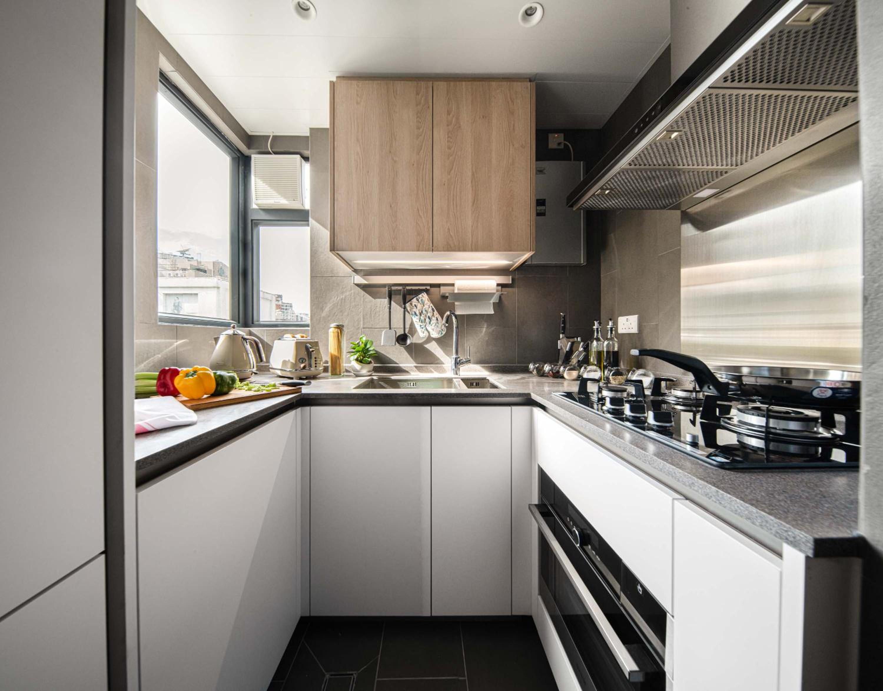 Eaton Residences, Blue Pool Road