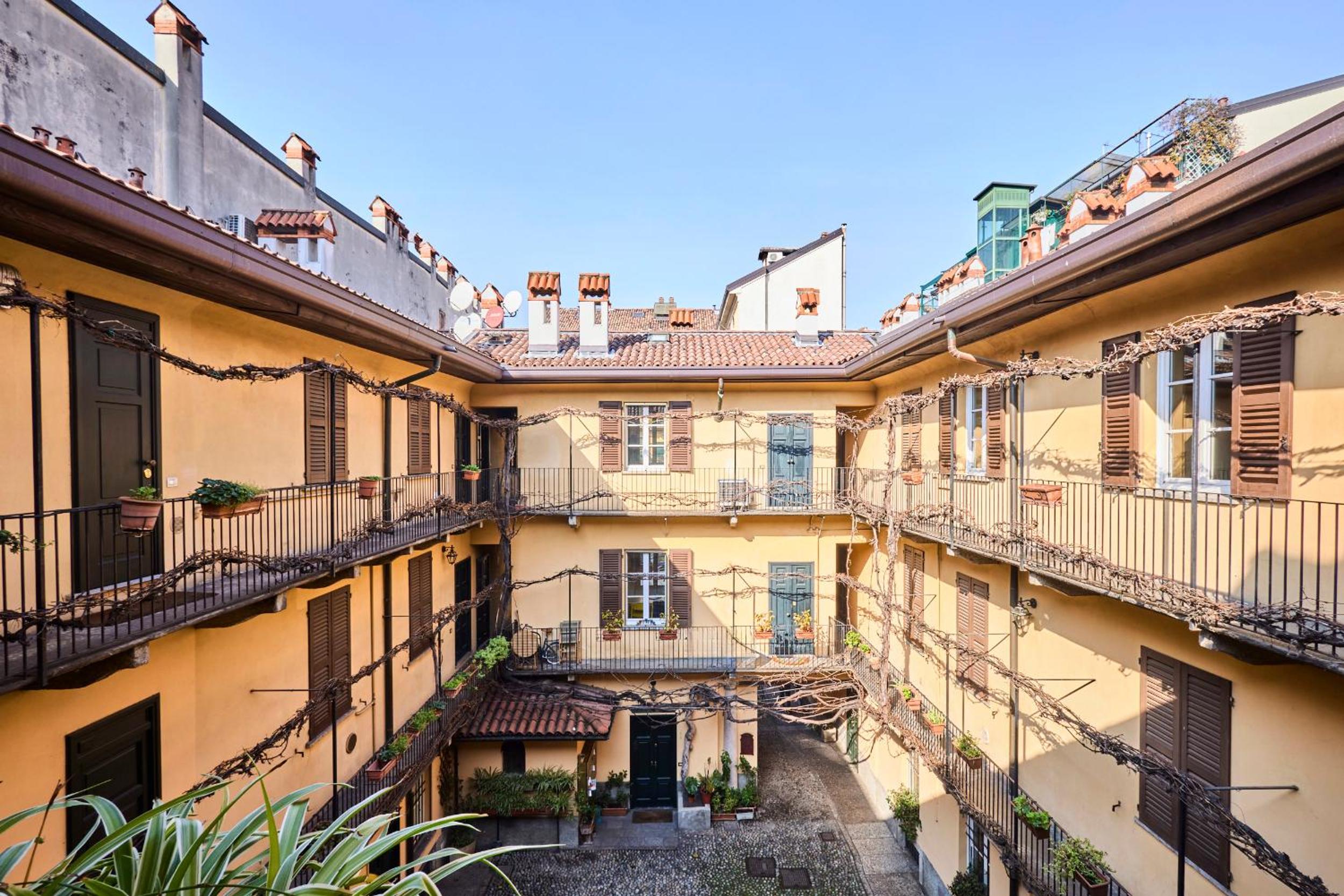 Navigli Elyon apartment