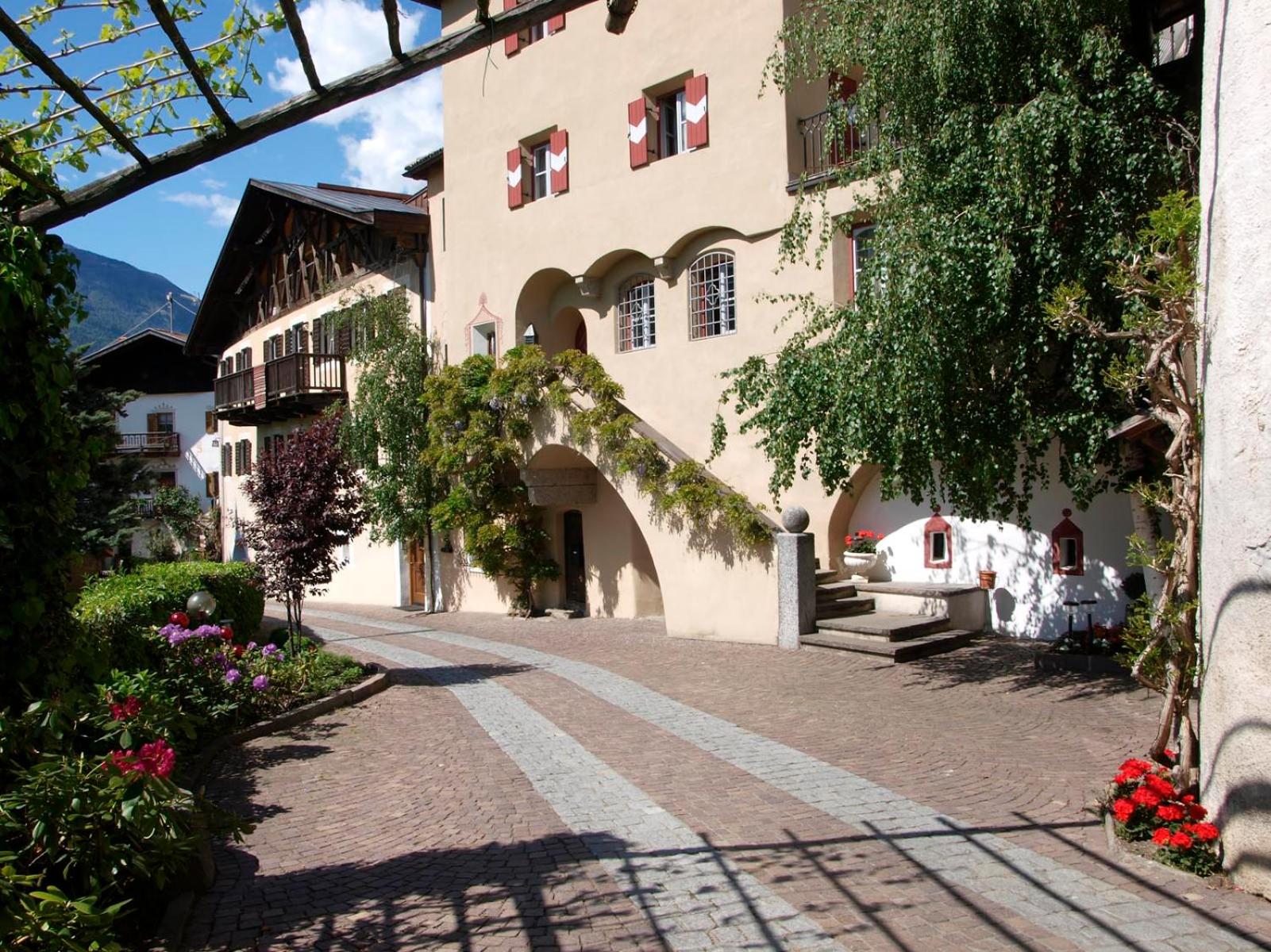 Photo 28