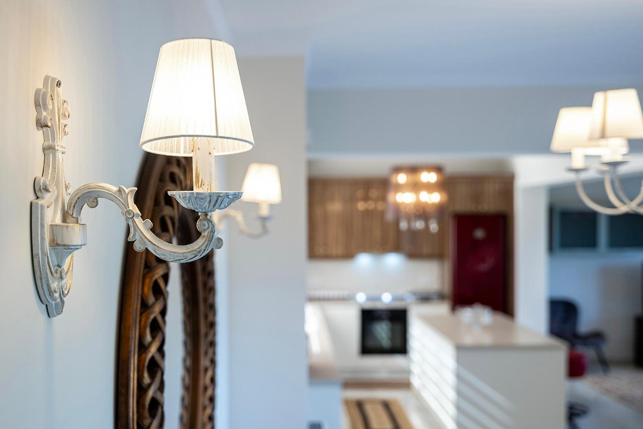 Olive Green Haven-3BR-Private Parking-Balcony