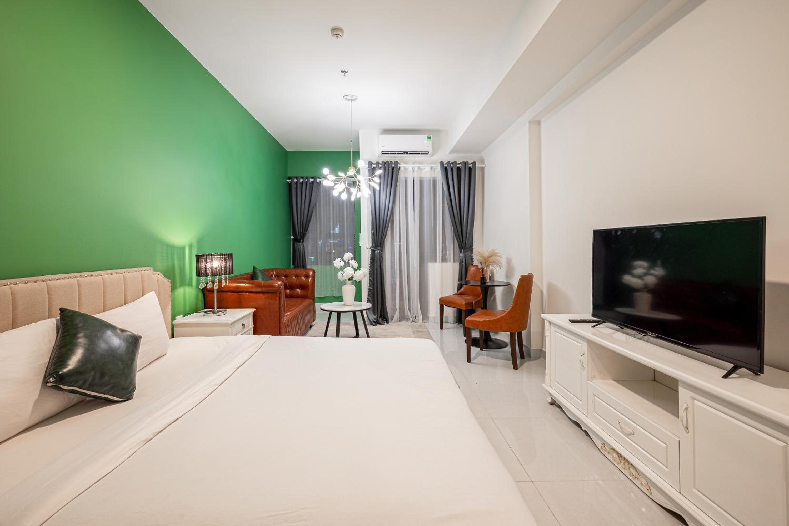 ANcorner -Soho Apartment - Bui Vien 5mins