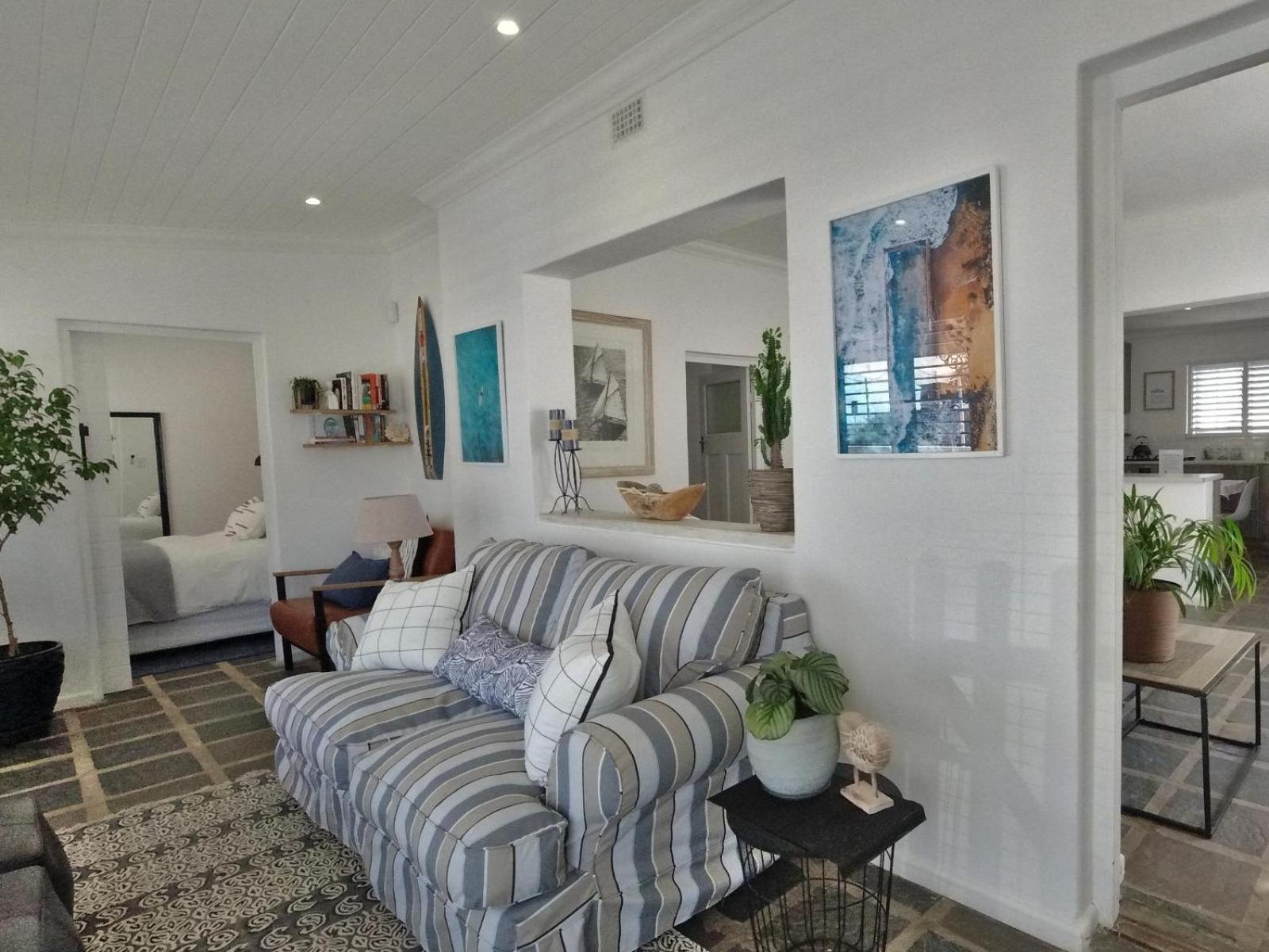 Sun Kiss Beach and Deluxe Garden Cottages view 3