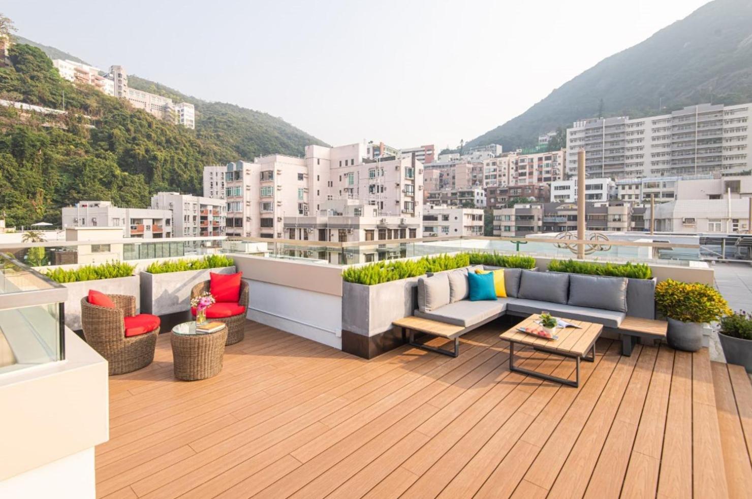 Eaton Residences, Blue Pool Road