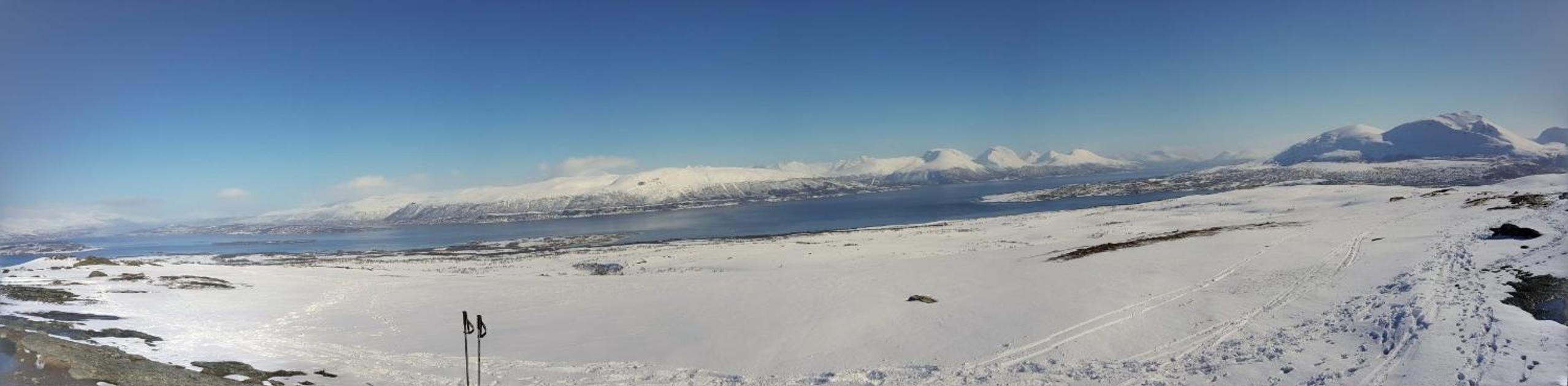 Kvaløya, Leilighet i Håkøybotn