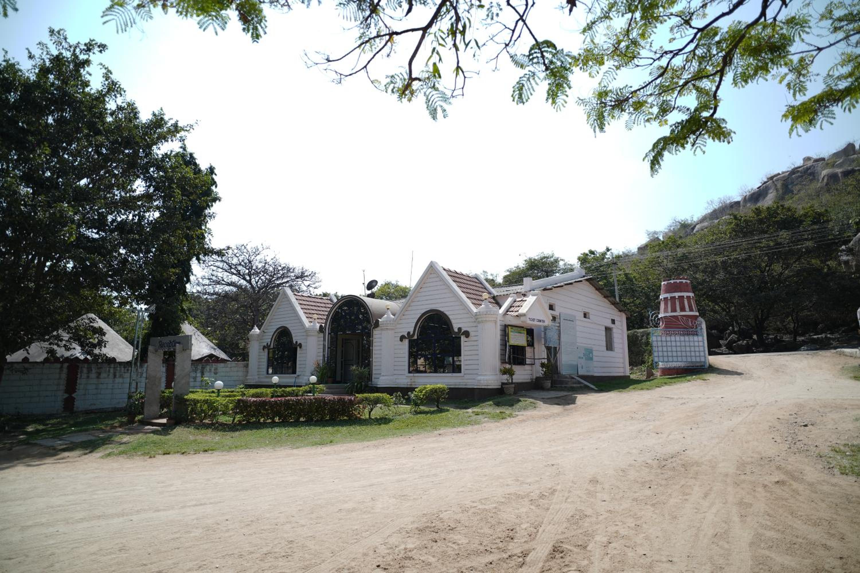Kishkinda Heritage Resort