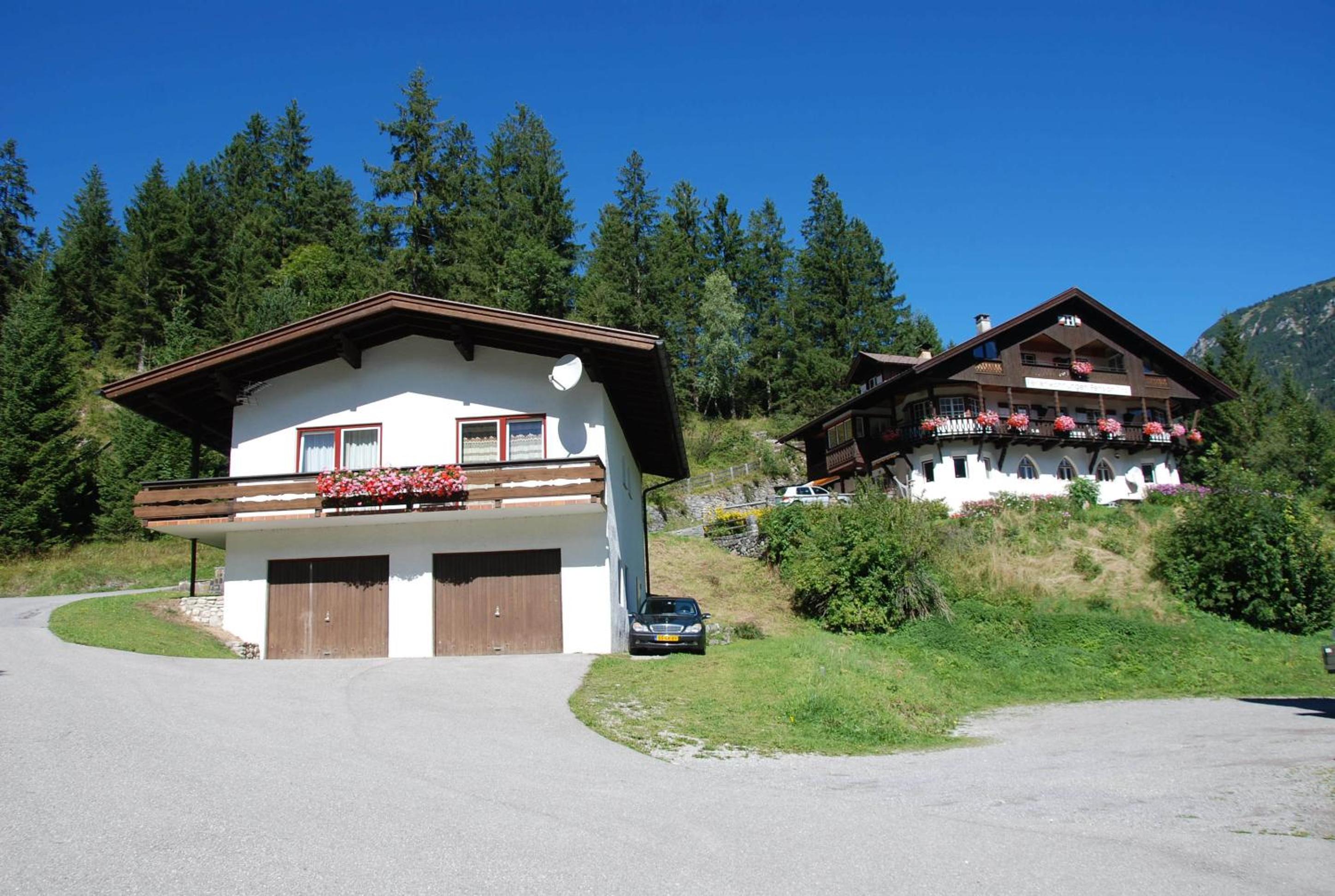 Ferienwohnung Pension Tirol