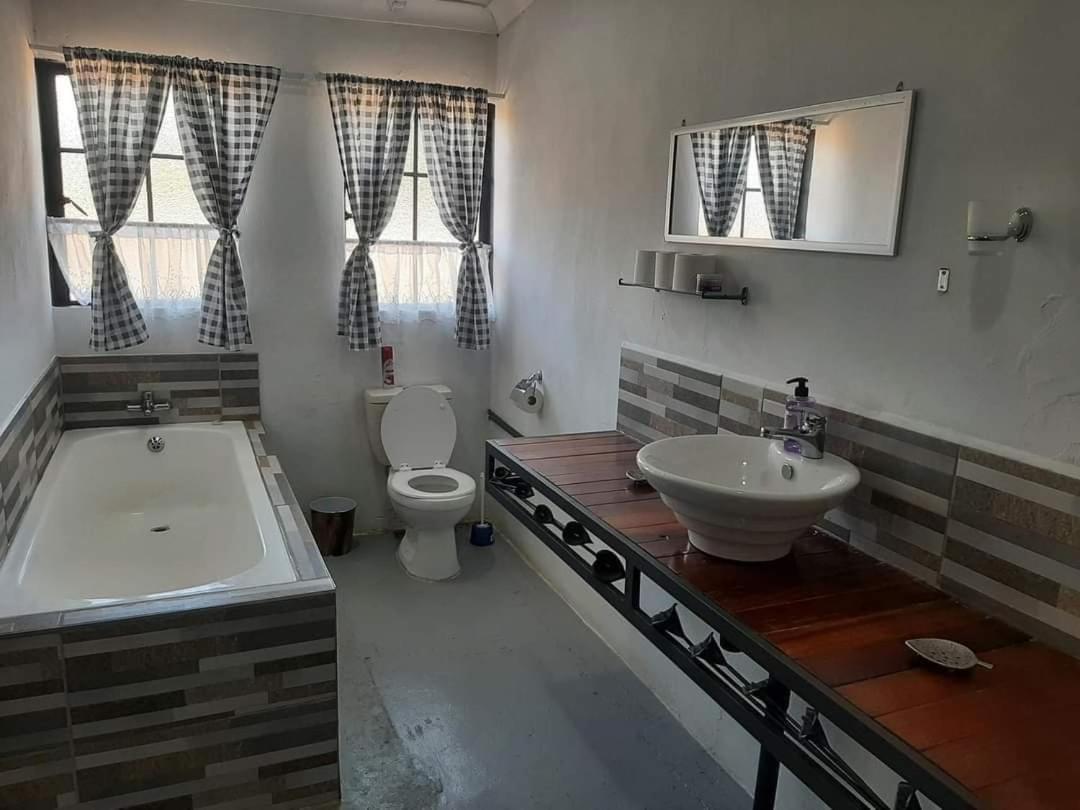 Umbuntu guesthouse view 4
