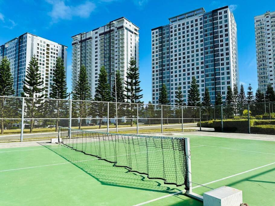 Cool and Savvy 1BR @Cool Suites Tagaytay view 4