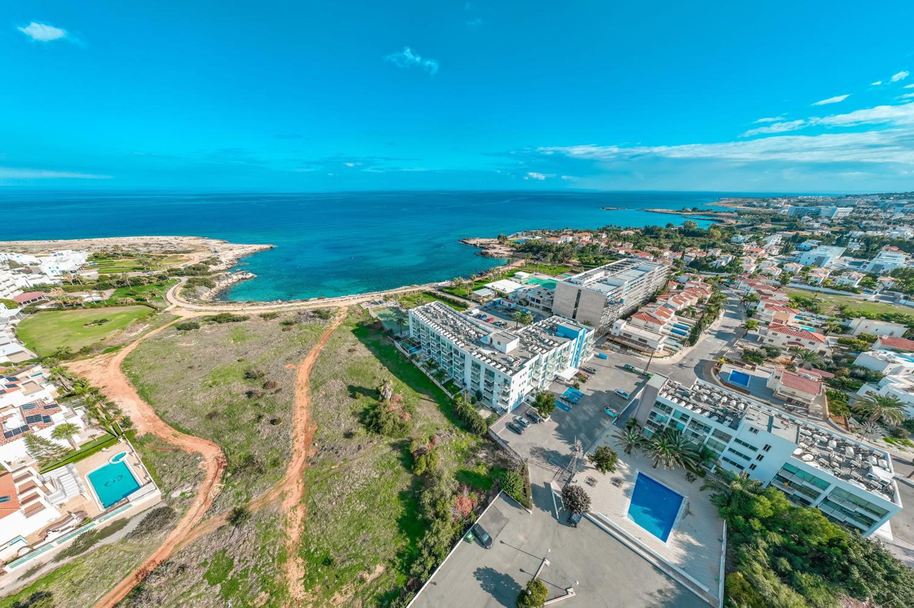 Austin - Coralli Beachfront Apartment