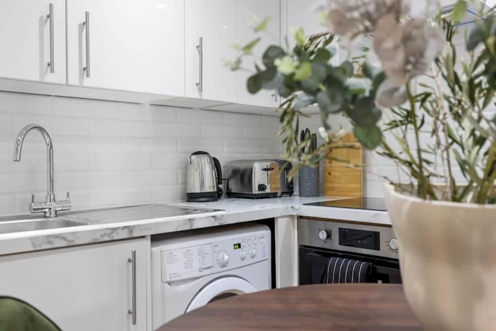 Classy&Stylish 2 bed flat near Camden